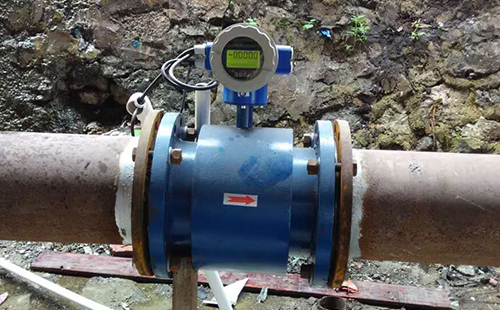 地下污水流量計現場安裝使用圖